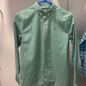 Like New Boys Vineyard Vines button down size L